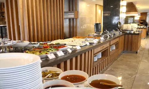 هتل کوروش کیش